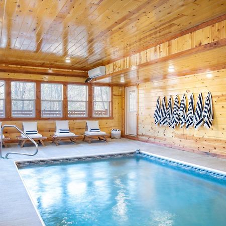 Sycamore By Avantstay Spectacular Mountain Home W Indoor Pool Hot Tub Home Theatre Fire Pit Sevierville Exterior photo
