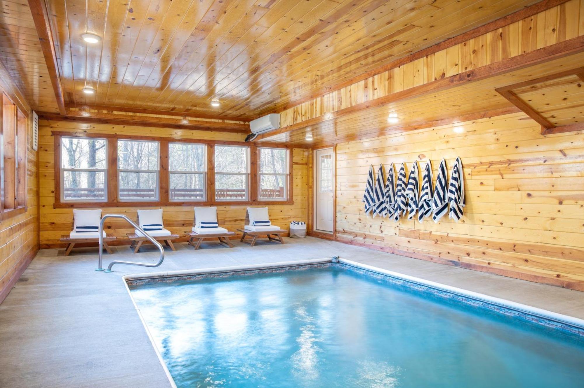 Sycamore By Avantstay Spectacular Mountain Home W Indoor Pool Hot Tub Home Theatre Fire Pit Sevierville Exterior photo